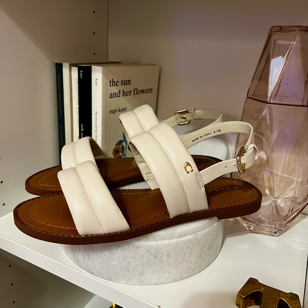 COACH HOPE LEATHER SANDALS - CHALK - WOMEN’S 8.5